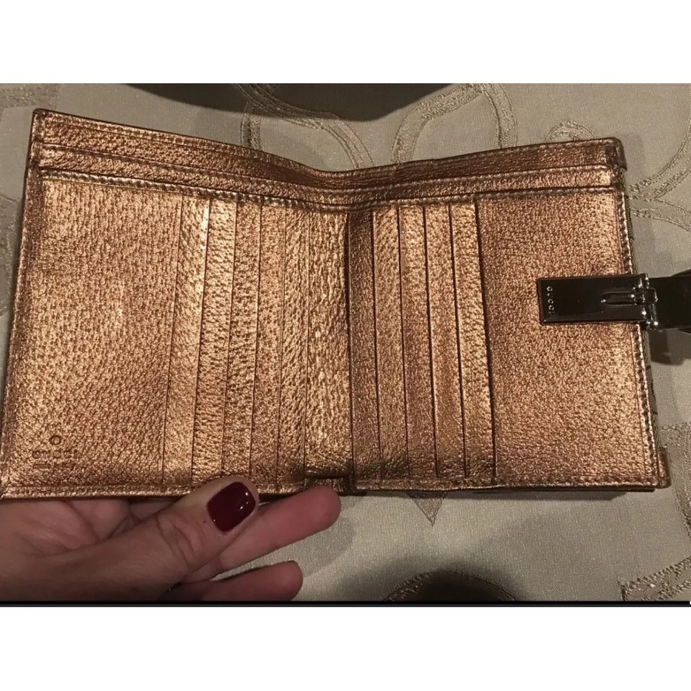 Chic Gucci Horsebit Brown and Bronze Buckle Wallet - Picture 4 of 4
